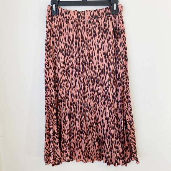 Evereve Dresses & Skirts - NWT Evereve Peyton Jensen Pink/Brown Leopard Print Pleated Midi Skirt Size Small